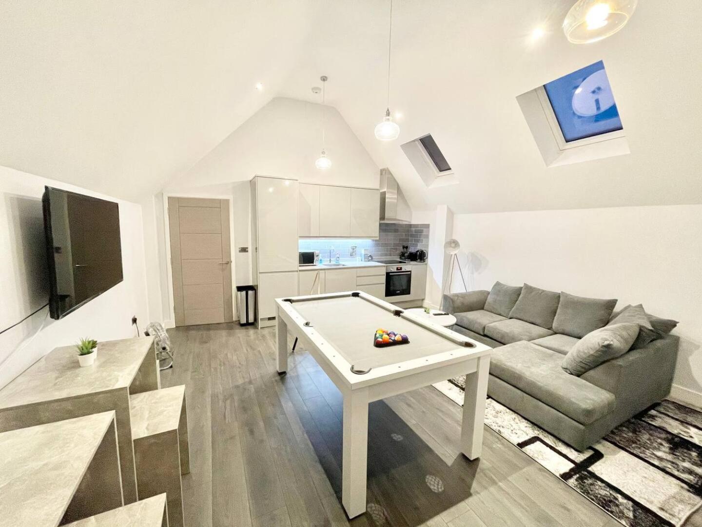 ستانمور D & D Luxury Apartments المظهر الخارجي الصورة