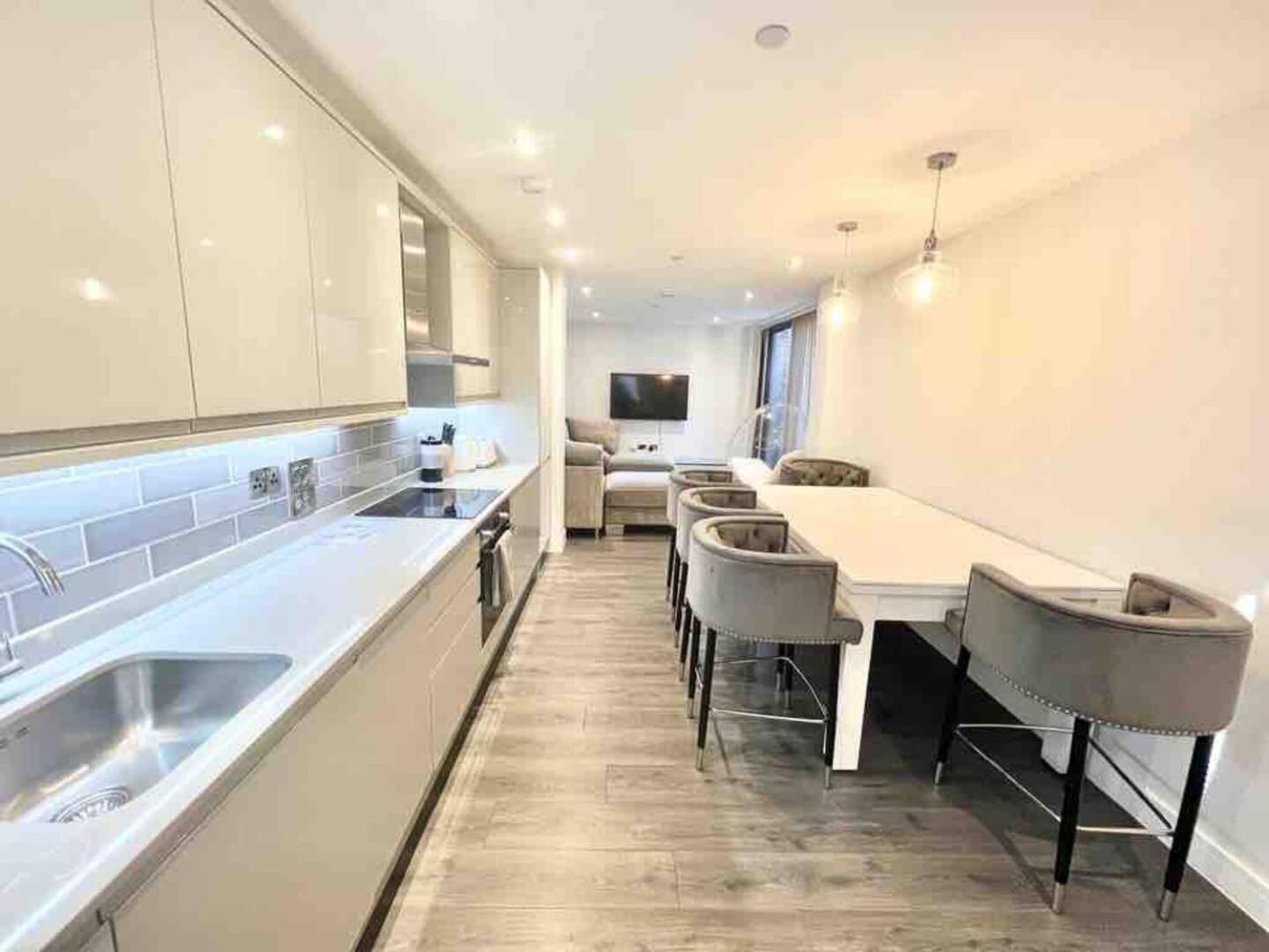 ستانمور D & D Luxury Apartments المظهر الخارجي الصورة