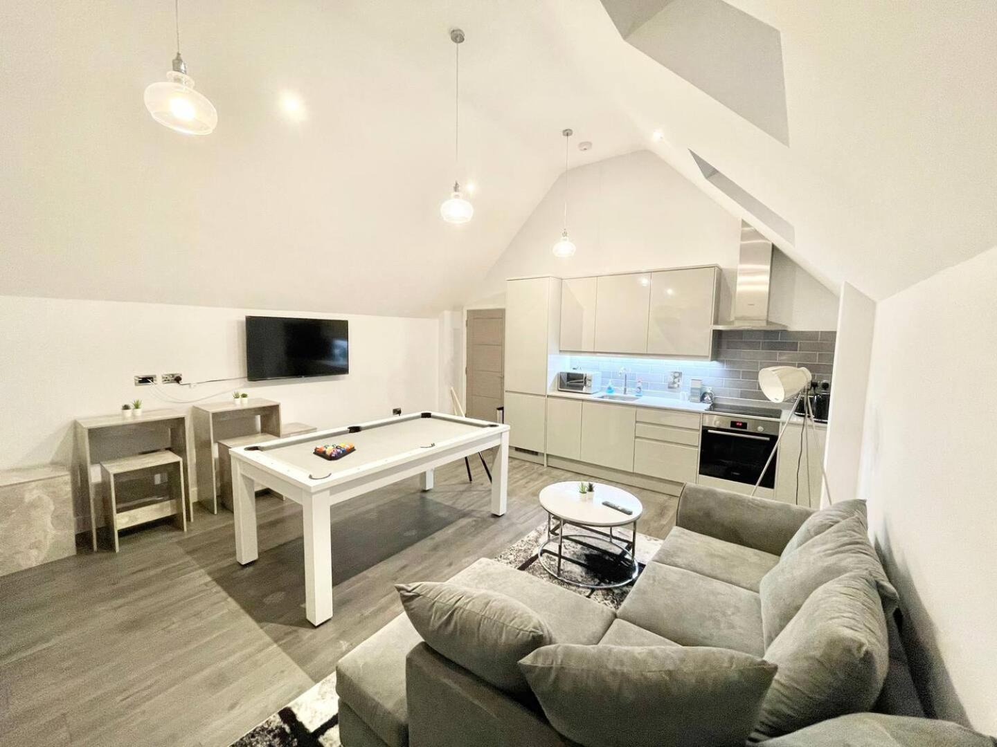 ستانمور D & D Luxury Apartments المظهر الخارجي الصورة